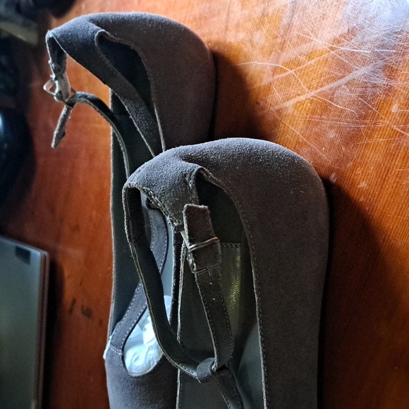 Last Chance! Will Be Pulling Soon!J Jill grey suede shoes - Picture 2 of 7